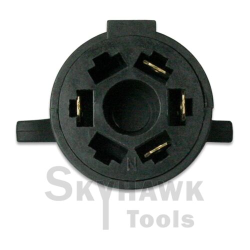 Trailer Adapter Plug Converter from 7 Pin Plug to 4 Pin Plug by Cal-Hawk - skyhawktools